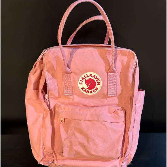 Fjallraven Backpack - Picture 1 of 4